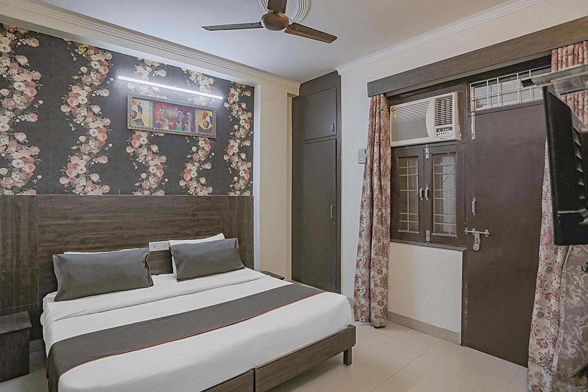 Hotel O Sun Villa New Delhi Bagian luar foto