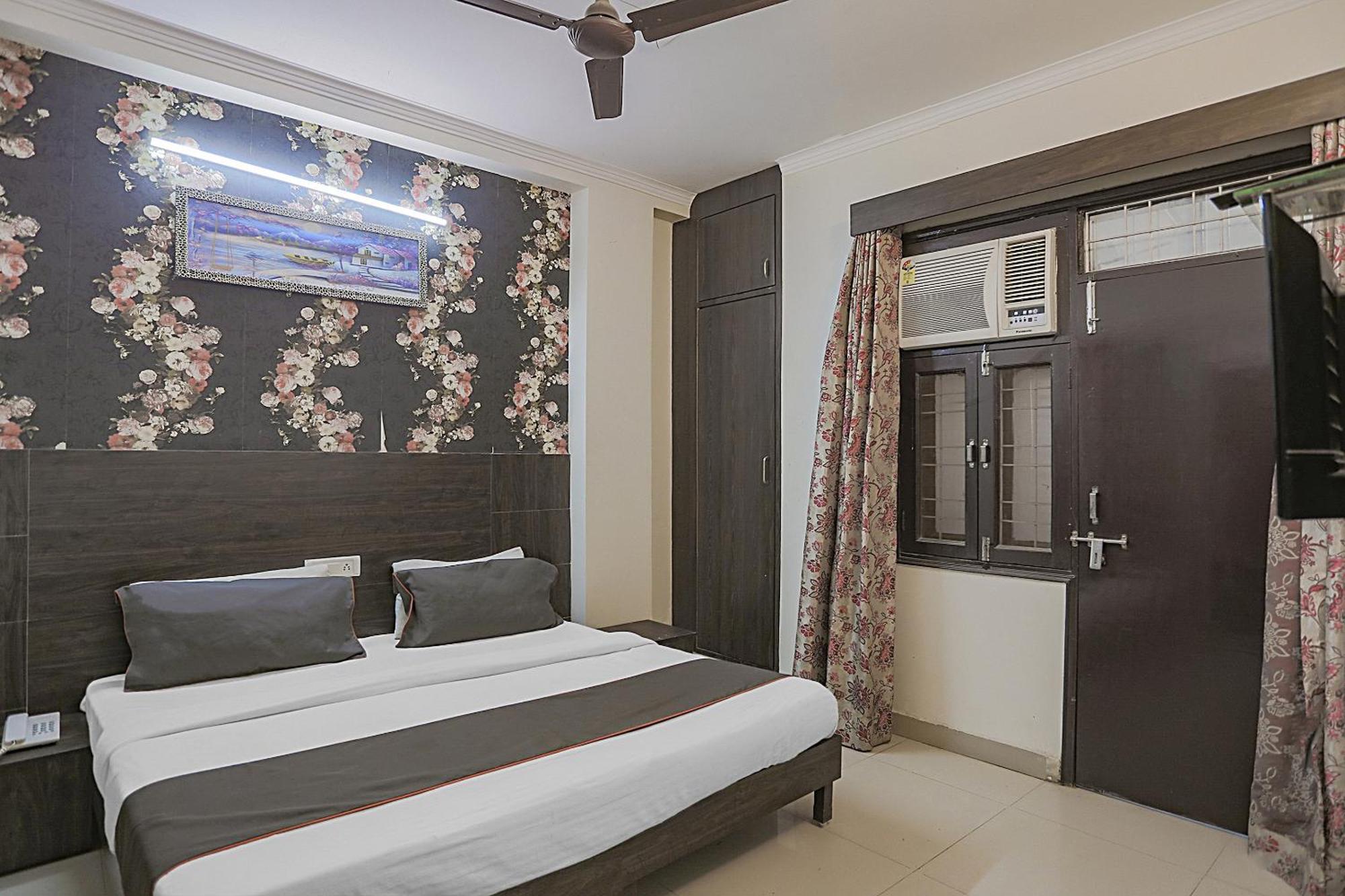Hotel O Sun Villa New Delhi Bagian luar foto