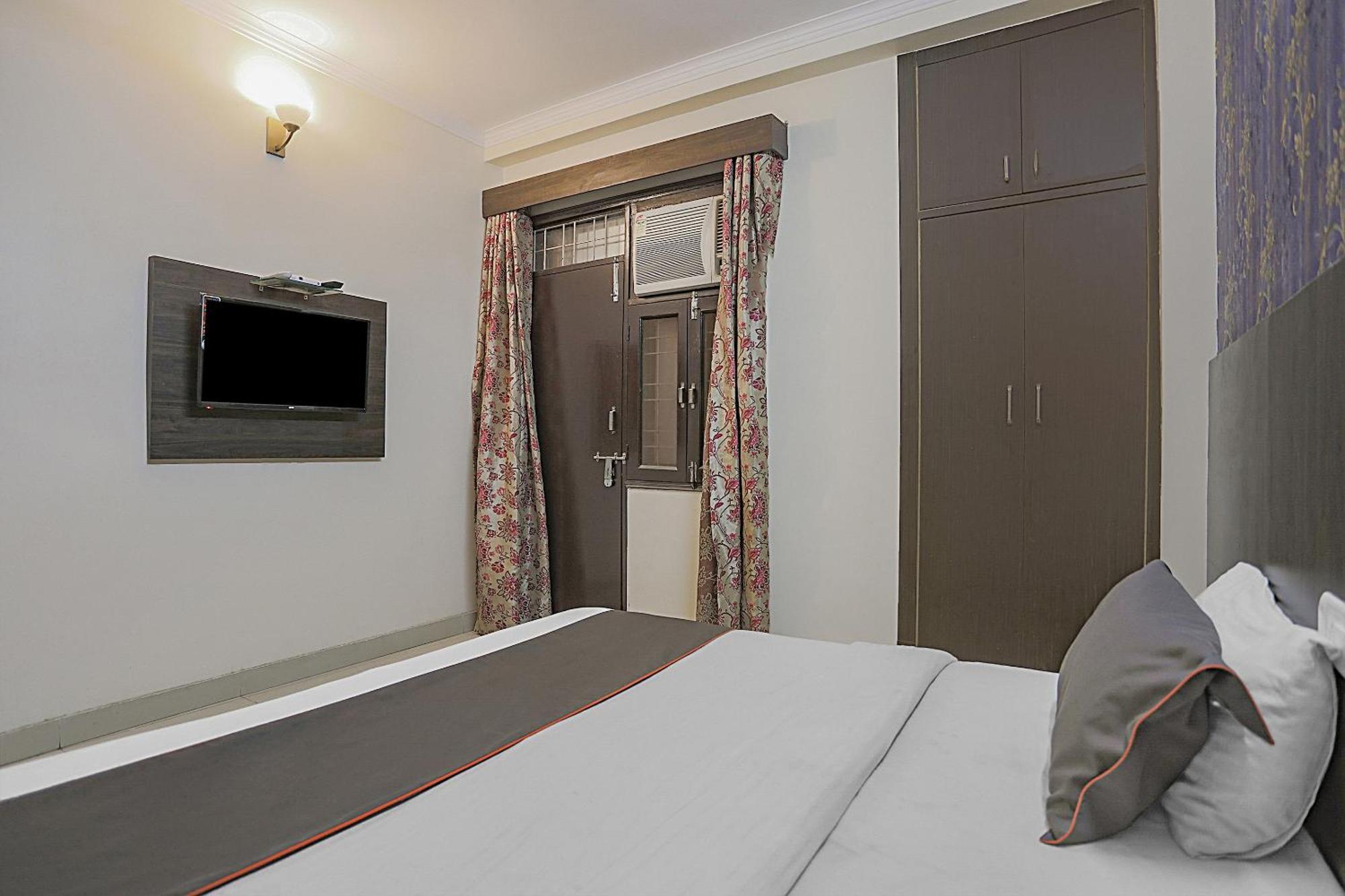 Hotel O Sun Villa New Delhi Bagian luar foto