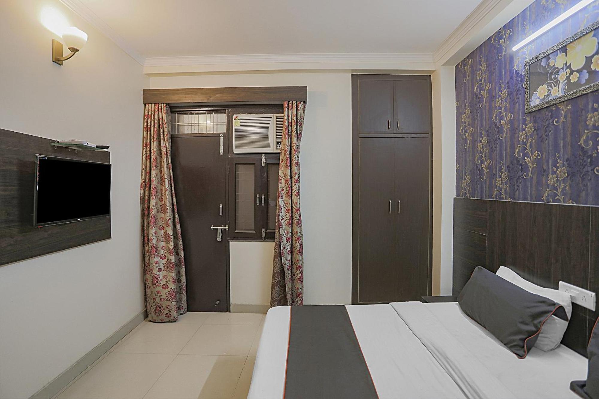 Hotel O Sun Villa New Delhi Bagian luar foto