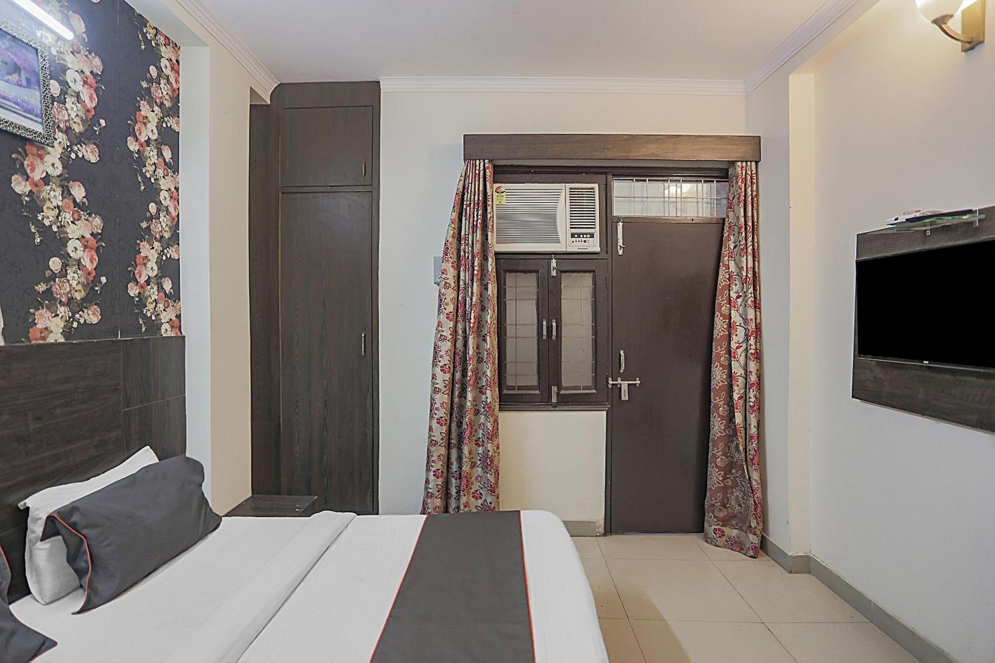 Hotel O Sun Villa New Delhi Bagian luar foto