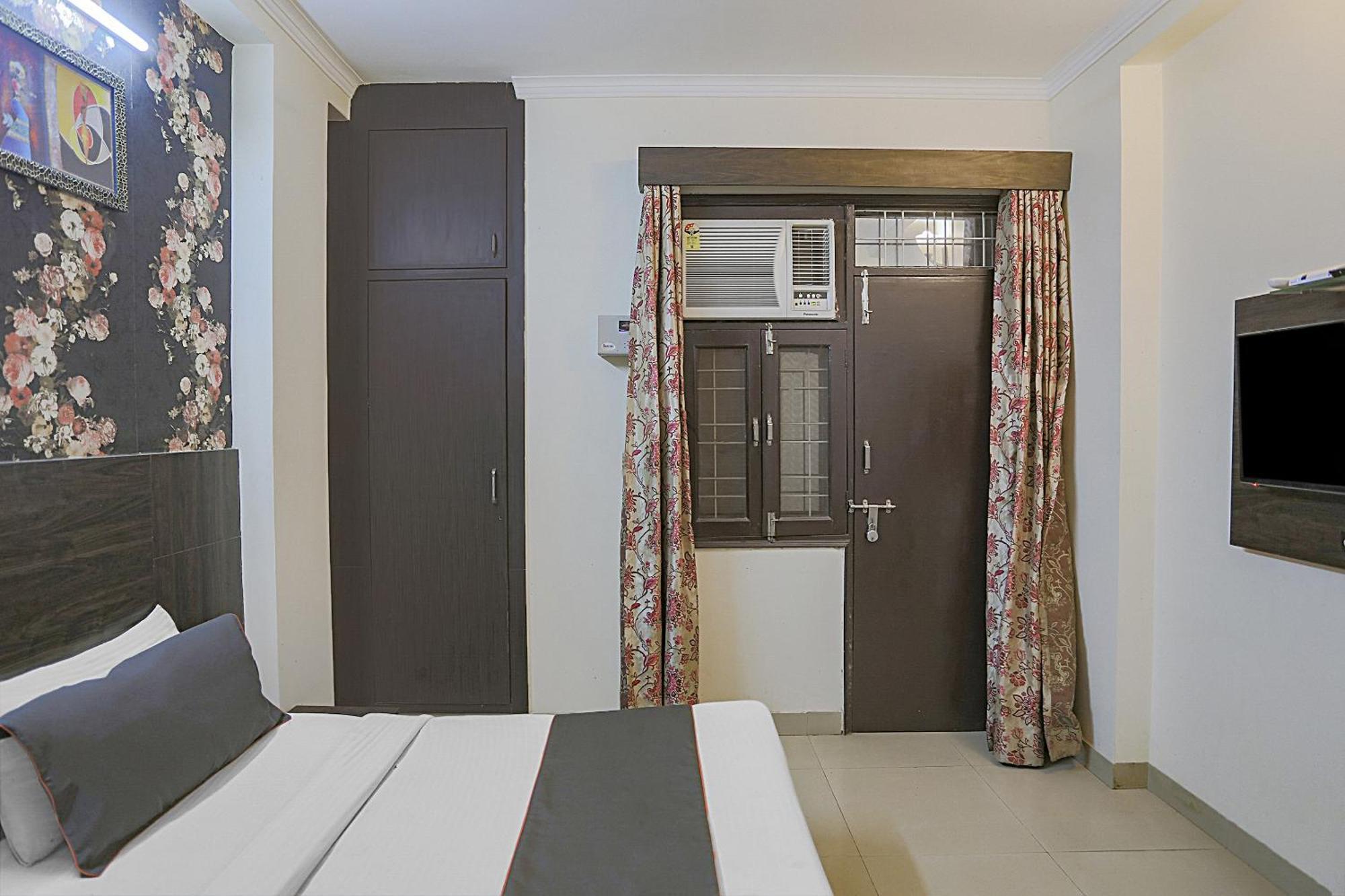 Hotel O Sun Villa New Delhi Bagian luar foto